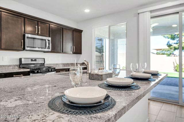 14384 W HEARN Road, Surprise, AZ 85379