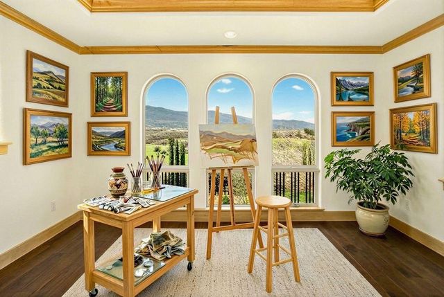 988 Dead Indian Memorial Road, Ashland, OR 97520