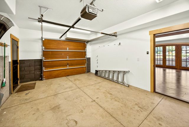 988 Dead Indian Memorial Road, Ashland, OR 97520