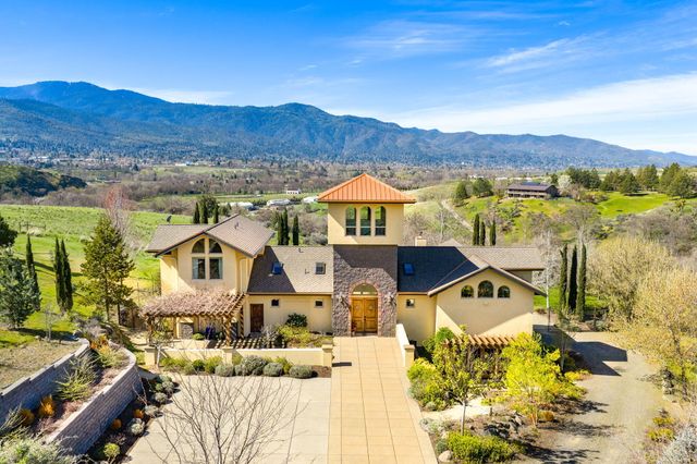 988 Dead Indian Memorial Road, Ashland, OR 97520