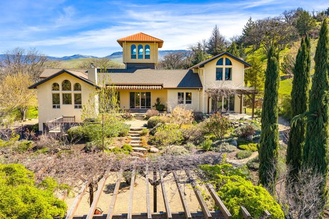 988 Dead Indian Memorial Road, Ashland, OR 97520