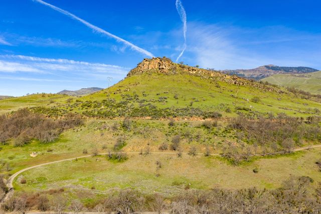 988 Dead Indian Memorial Road, Ashland, OR 97520