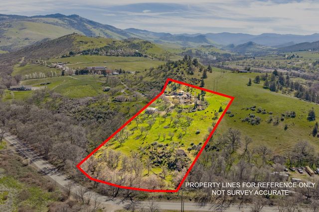 988 Dead Indian Memorial Road, Ashland, OR 97520