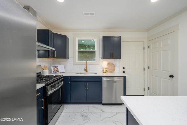 1905 Old Shell Road, Port Royal, SC 29935