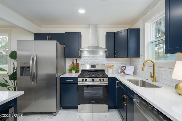 1905 Old Shell Road, Port Royal, SC 29935