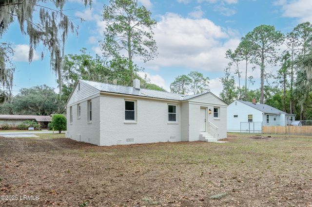 1905 Old Shell Road, Port Royal, SC 29935