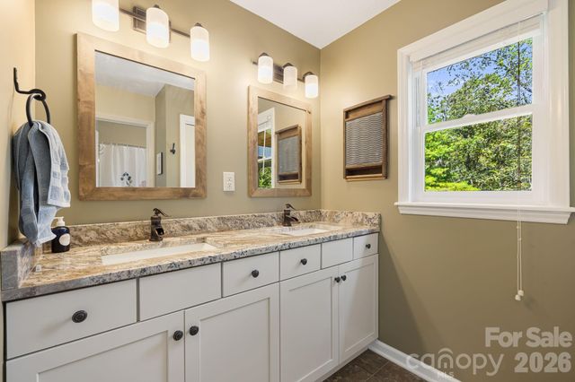 40 Harold Sluder Road, Alexander, NC 28701