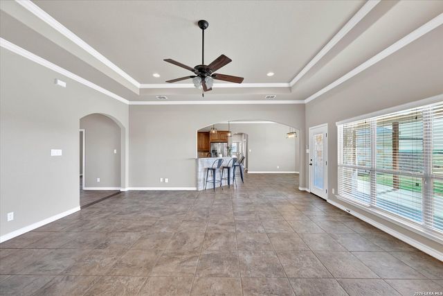 196 TRIPLE BEND DR, La Vernia, TX 78121