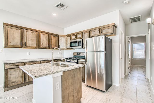12879 BRET HARTE Drive, El Paso, TX 79928