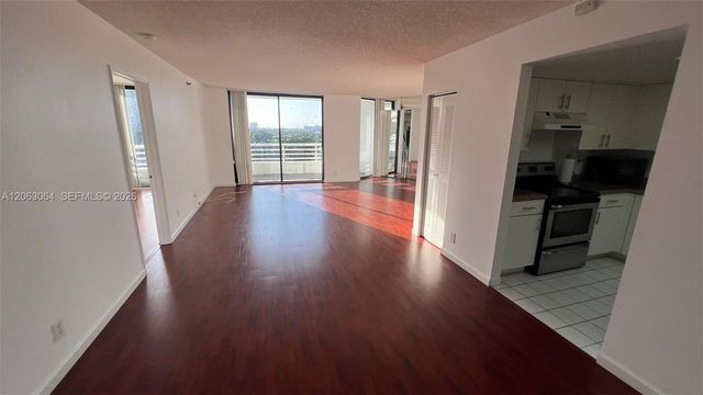 3300 NE 192nd St 803, Aventura, FL 33180