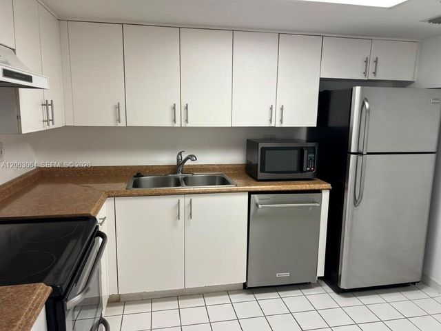 3300 NE 192nd St 803, Aventura, FL 33180