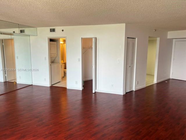 3300 NE 192nd St 803, Aventura, FL 33180