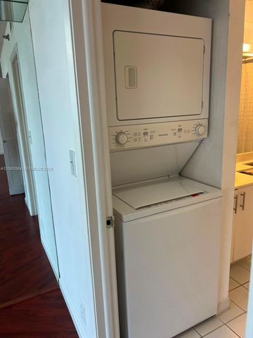 3300 NE 192nd St 803, Aventura, FL 33180