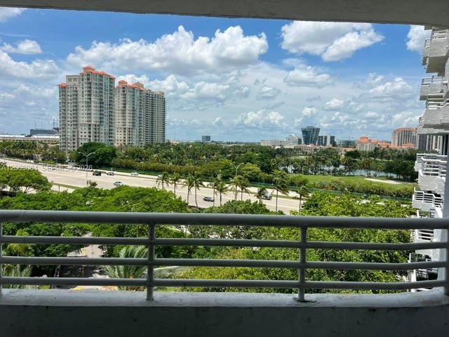 3300 NE 192nd St 803, Aventura, FL 33180