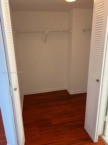 3300 NE 192nd St 803, Aventura, FL 33180