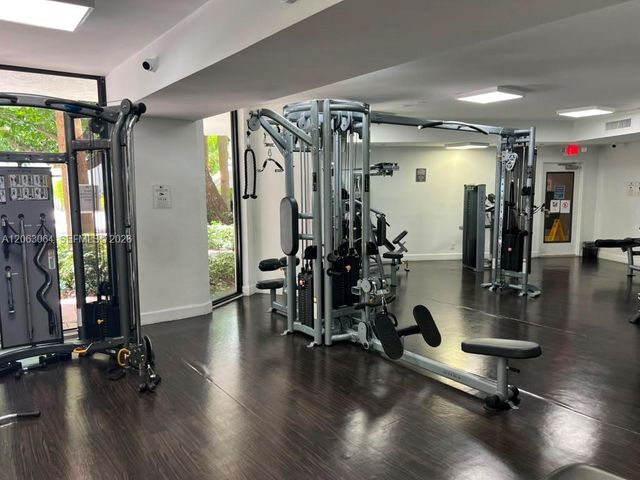 3300 NE 192nd St 803, Aventura, FL 33180