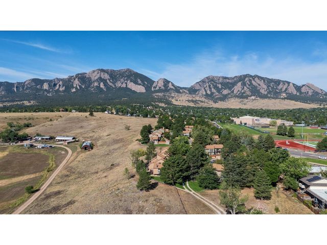 1415 Bradley Dr, Boulder, CO 80305