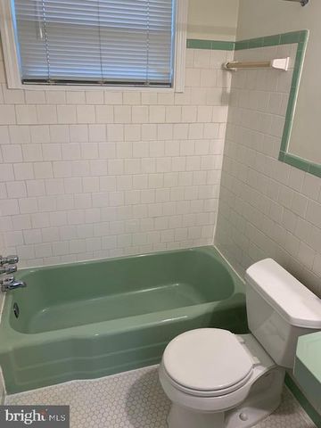 3004 SAINT CLAIR DR, Temple Hills, MD 20748