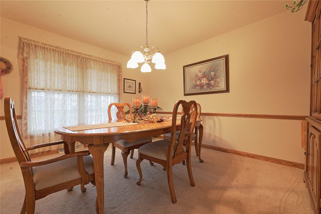 643 PROVIDENCE Way, Erie, PA 16509