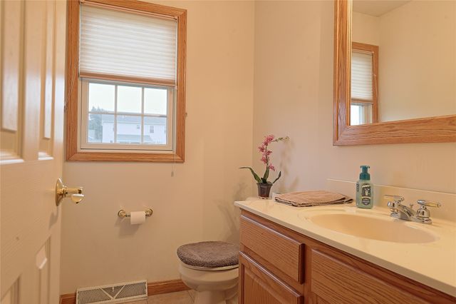 643 PROVIDENCE Way, Erie, PA 16509