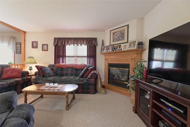 643 PROVIDENCE Way, Erie, PA 16509