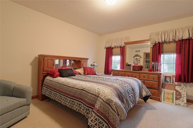 643 PROVIDENCE Way, Erie, PA 16509