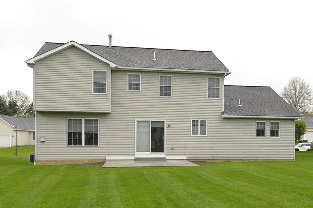 643 PROVIDENCE Way, Erie, PA 16509