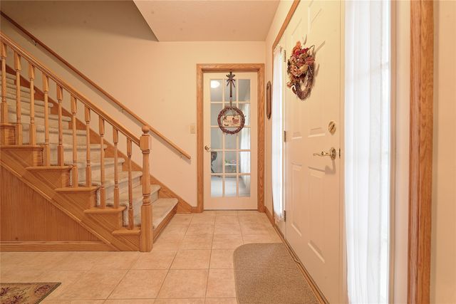 643 PROVIDENCE Way, Erie, PA 16509