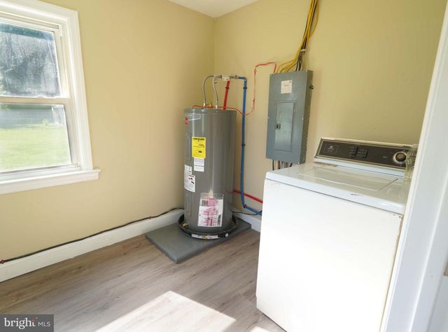 64 DARTMOUTH RD, Pennsville, NJ 08070