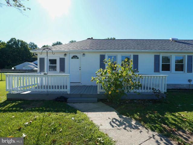 64 DARTMOUTH RD, Pennsville, NJ 08070
