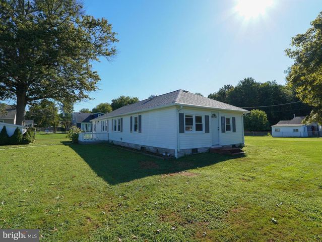 64 DARTMOUTH RD, Pennsville, NJ 08070