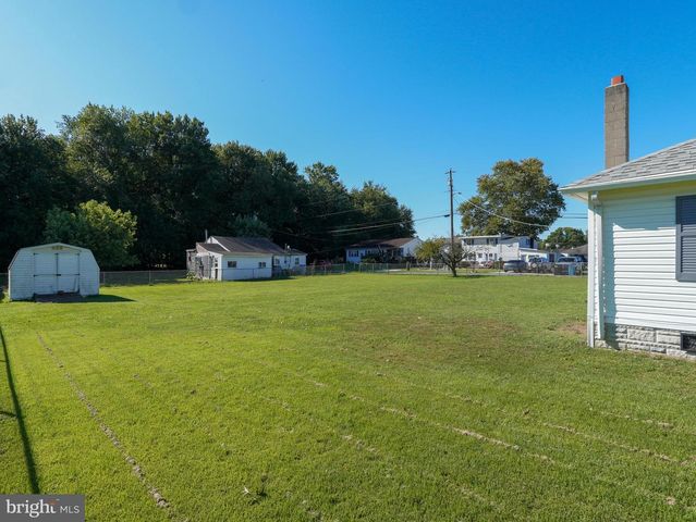 64 DARTMOUTH RD, Pennsville, NJ 08070