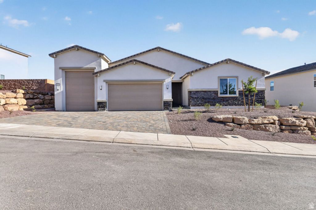3054 W ORCO LN, St. George, UT 84770