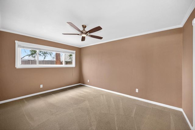 2307 E 8th St, Davis, CA 95618