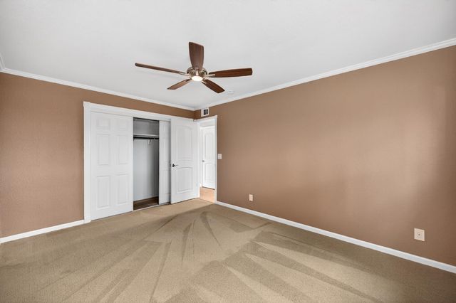 2307 E 8th St, Davis, CA 95618