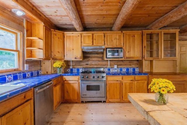 4101 San Juan Canyon Road, San Juan Bautista, CA 95045