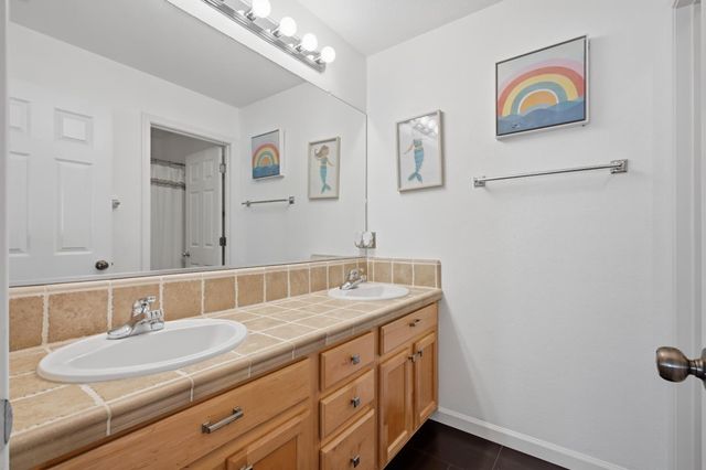 1529 Thurman Way, Folsom, CA 95630