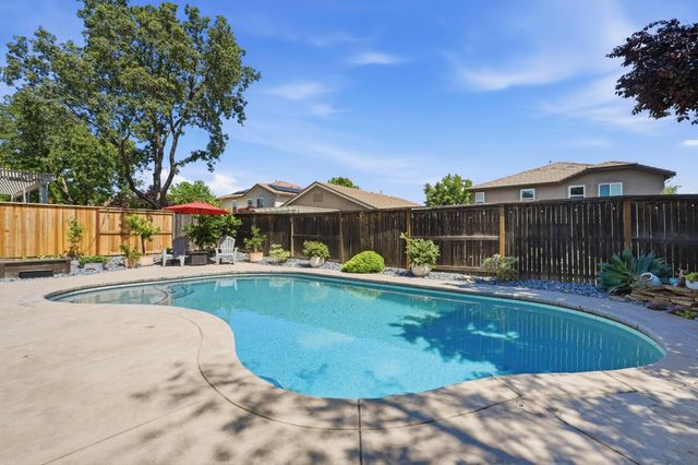 1529 Thurman Way, Folsom, CA 95630