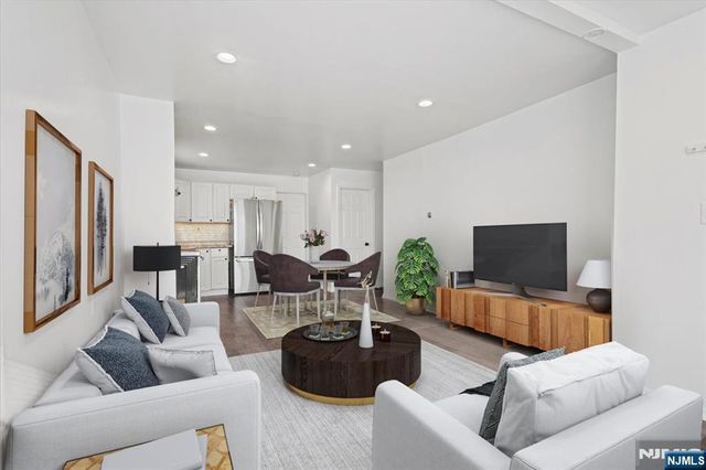 627 Montgomery, Elizabeth, NJ 07202
