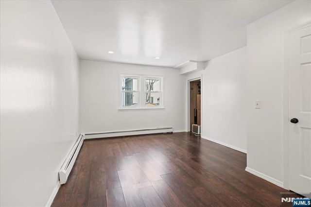 627 Montgomery, Elizabeth, NJ 07202
