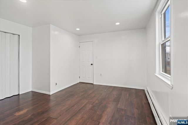 627 Montgomery, Elizabeth, NJ 07202
