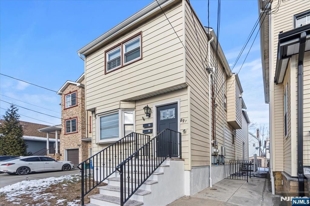 627 Montgomery, Elizabeth, NJ 07202