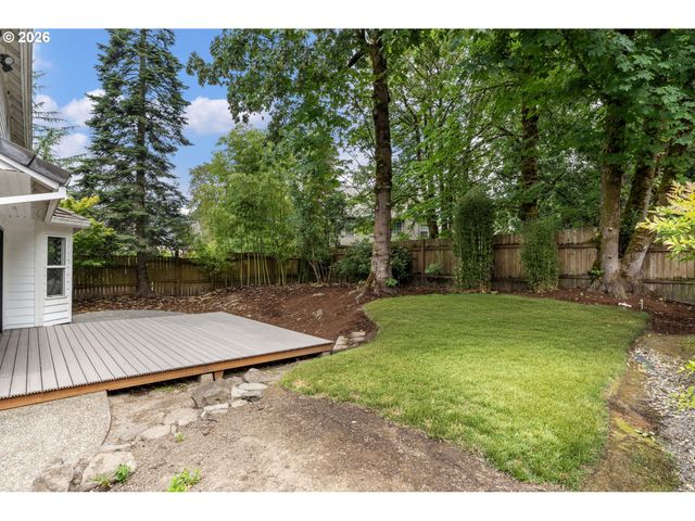 10210 Nw ENGLEMAN St, Portland, OR 97229