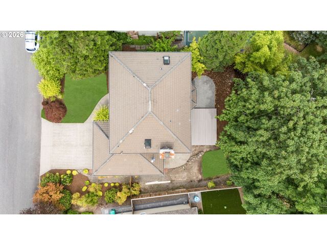 10210 Nw ENGLEMAN St, Portland, OR 97229