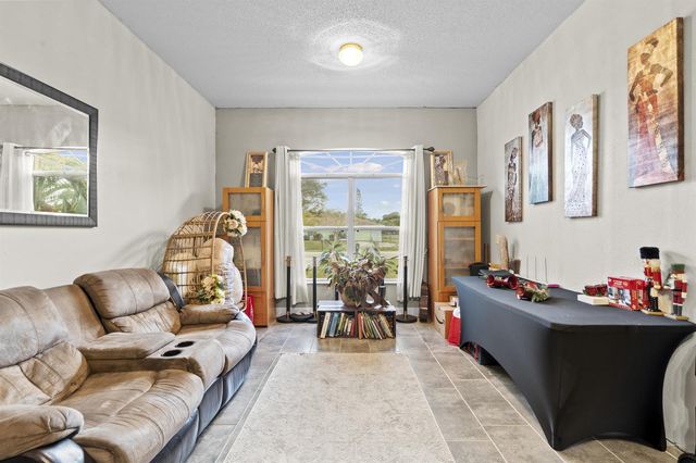 370 SW Tulip Boulevard, Port St. Lucie, FL 34953
