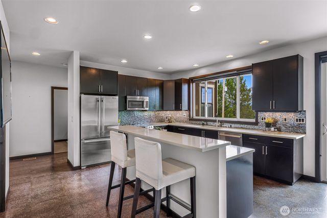 1200 37th, Bellingham, WA 98229