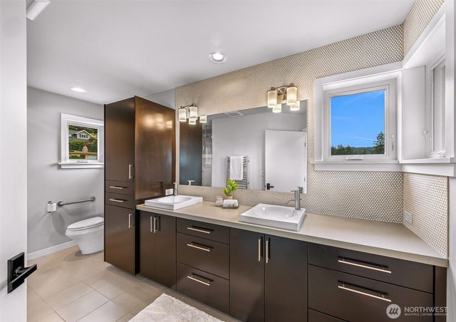 1200 37th, Bellingham, WA 98229