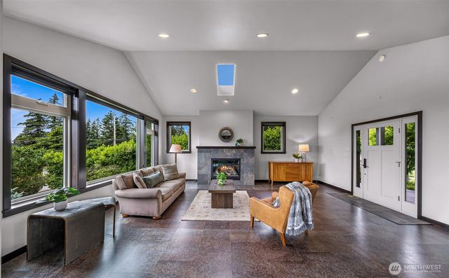 1200 37th, Bellingham, WA 98229