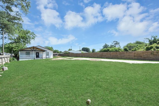 9106 Rockmore Drive, Houston, TX 77064