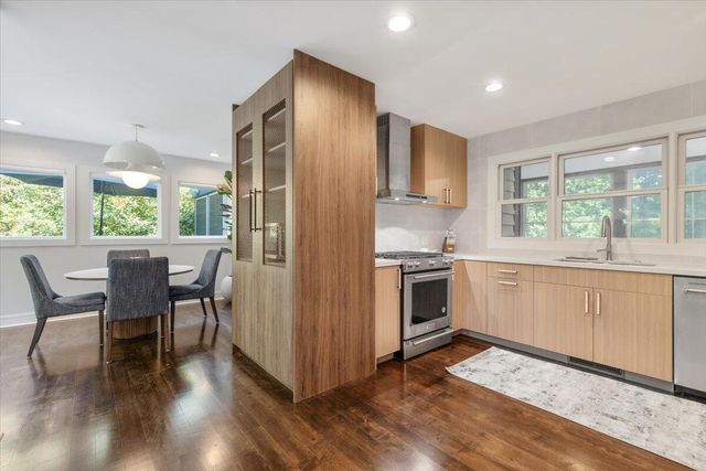 8773 Elm Valley Road, Union Pier, MI 49129